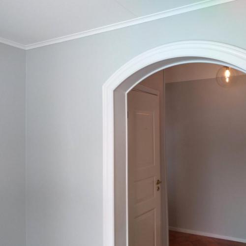 gray wall