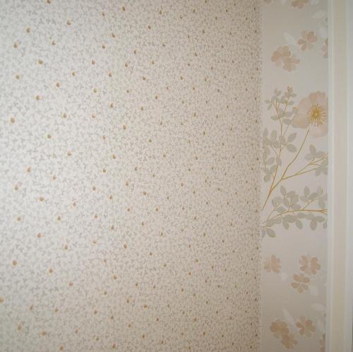 floral wallpaper
